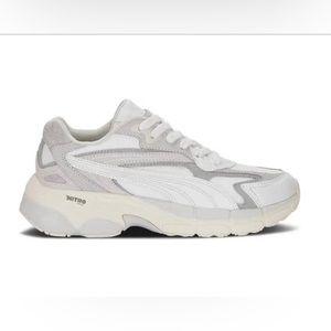 Puma Teveris Nitro Thrifted Sneaker, Women Size 9